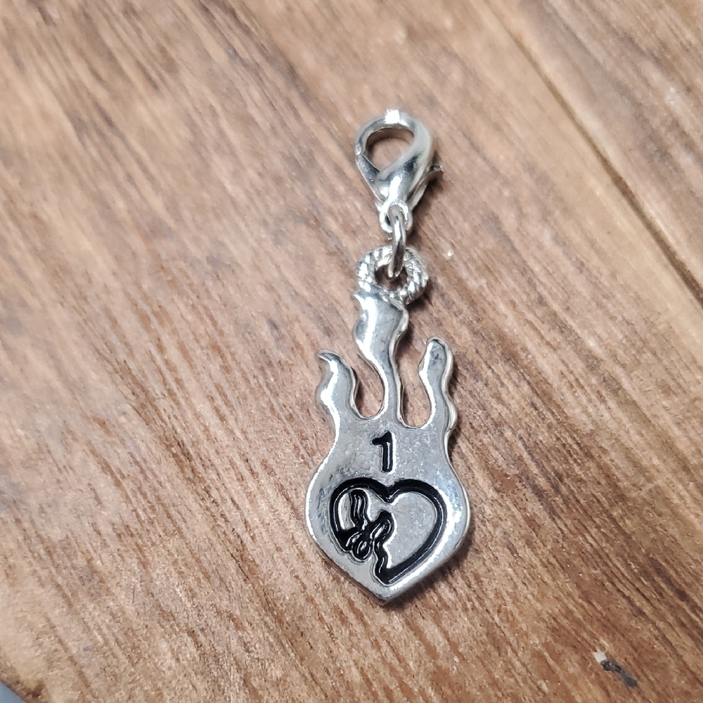 P277 Flame Pendant Number 1‎ Charm